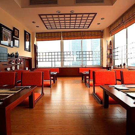 Moon View Hotel - 65 Cua Bac - By Bay Luxury 河内 外观 照片